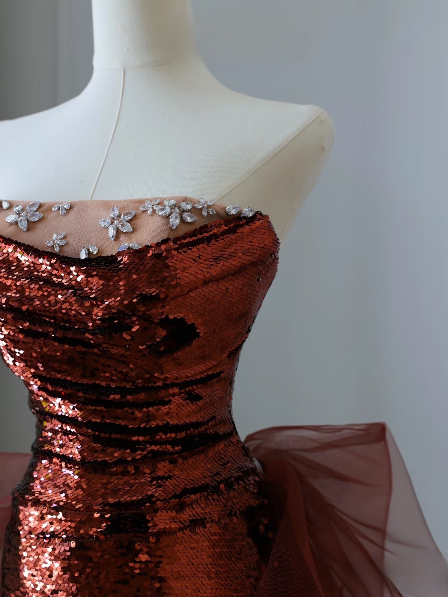 Pretty Mermaid Strapless Sequin Long Burgundy Ruffles Long Prom Dresses Formal Evening Dress