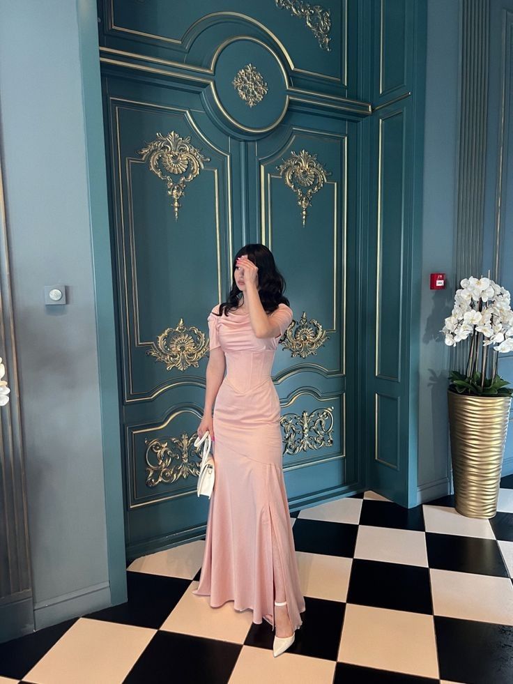 Vintage Mermaid Square Neckline Pink Satin Long Party Dress Prom Dresses