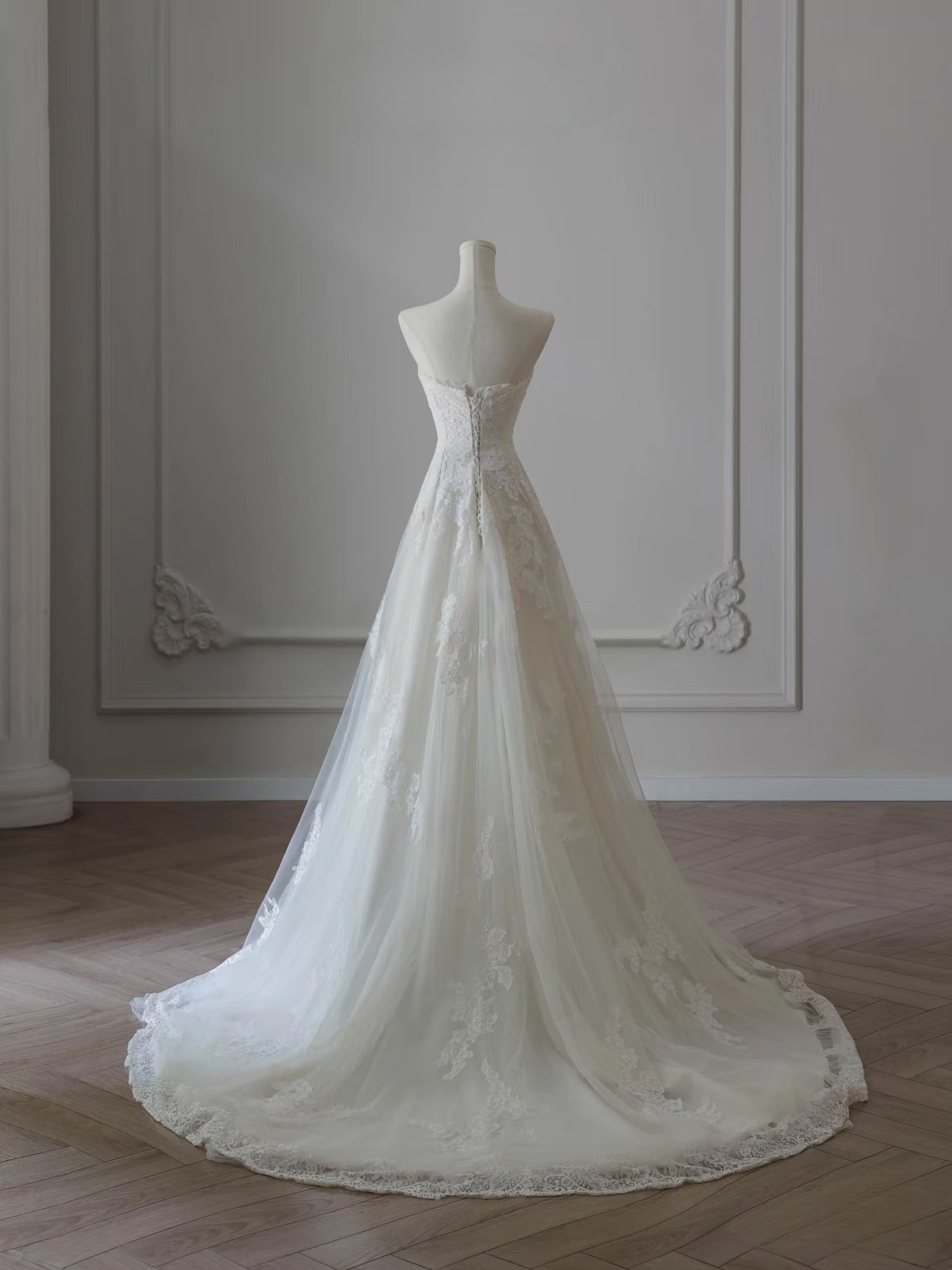 Timeless A Line Sweetheart Lace Tulle White Wedding Dresses Brides Dress