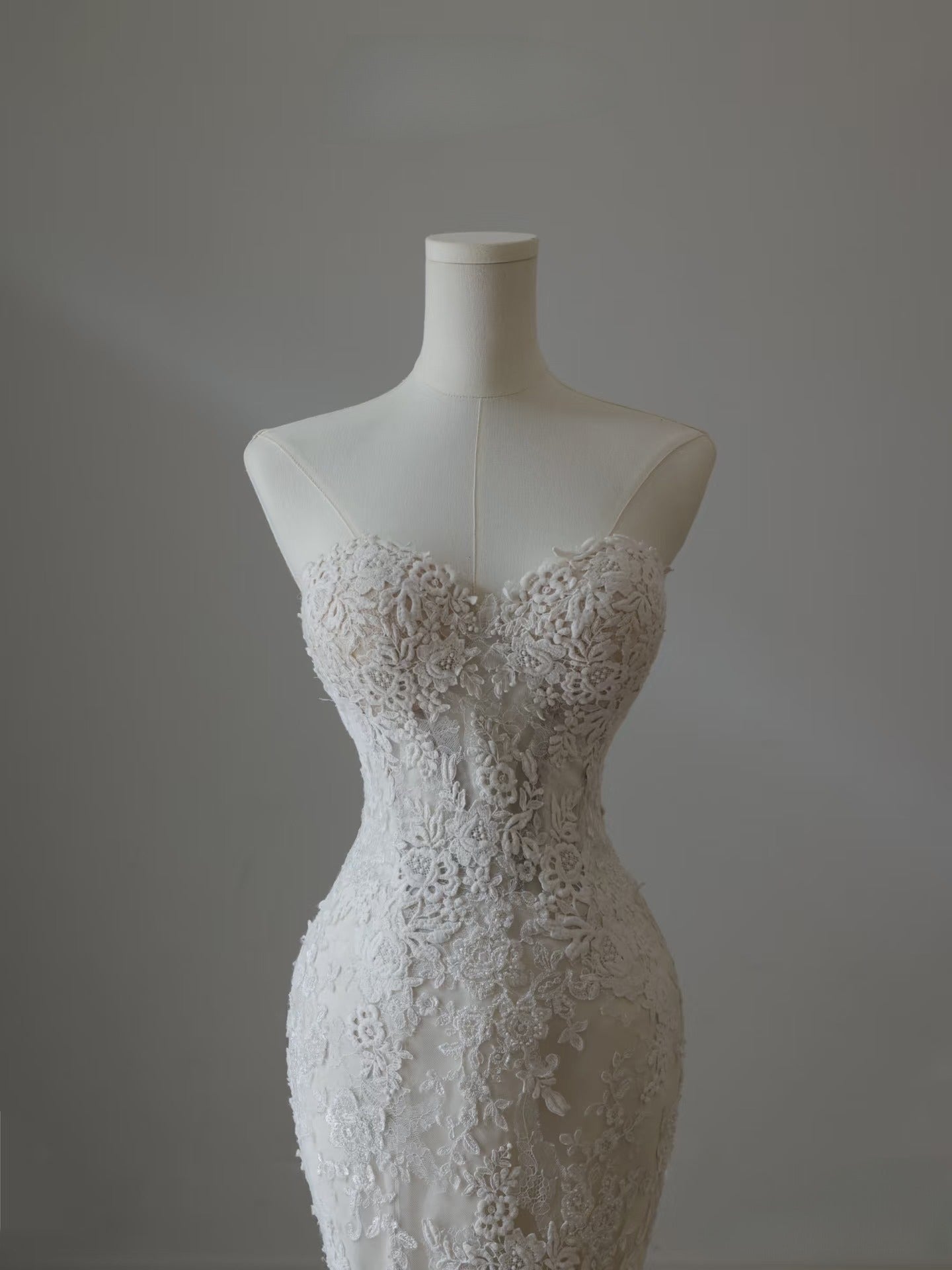 Timeless Mermaid Sweetheart Lace White Wedding Dresses Brides Dress
