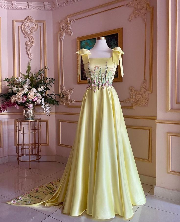 Pretty A Line Straps Satin Yellow Long Prom Dresses Formal Evening Dresses