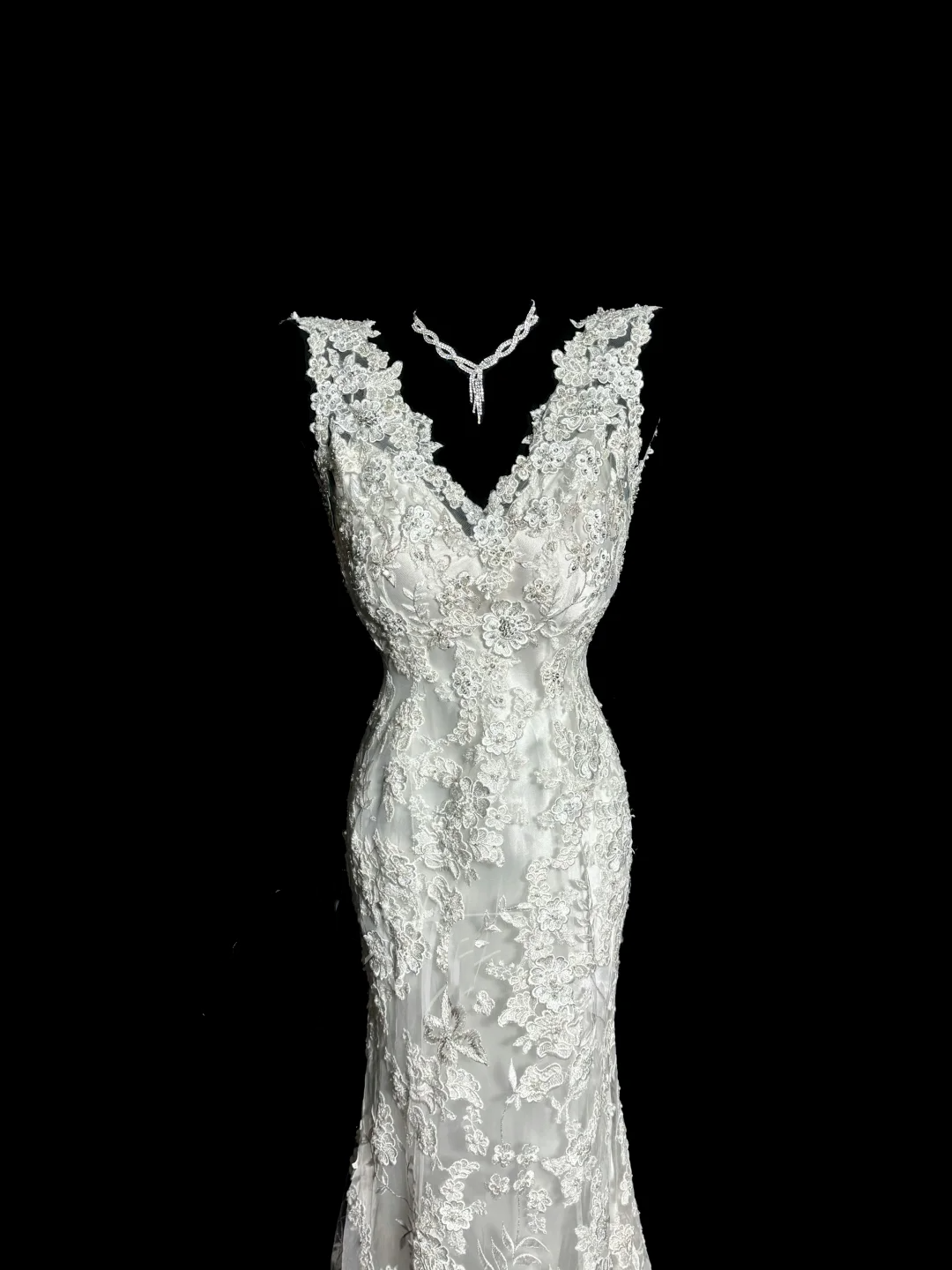 Classy Mermaid V Neckline Lace Ivory Long Wedding Dress Bridal Dresses