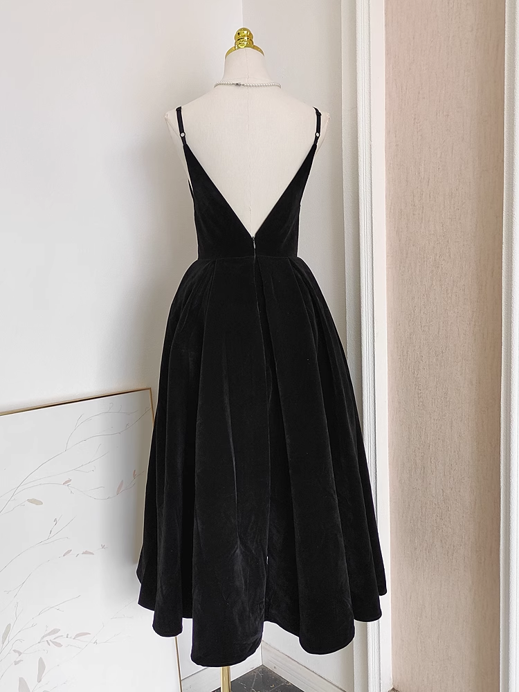 Simple A line Sleeveless Black Velvet Party Dress Holiday Birthday Dresses For Women