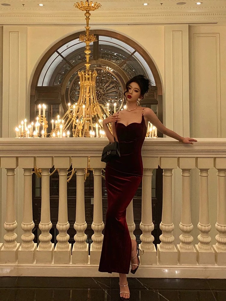Gorgeous Sheath Spaghetti Straps Velvet Date Night Dress Red Prom Dresses Birthday Outfits