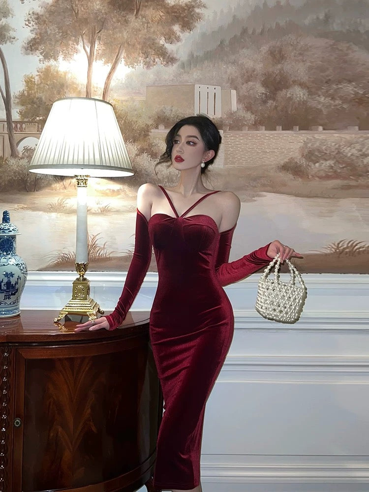Classy Sheath Halter Neckline Burgundy Velvet Prom Dresses Birthday Outfits Evening Gown