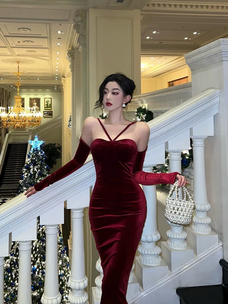 Classy Sheath Halter Neckline Burgundy Velvet Prom Dresses Birthday Outfits Evening Gown