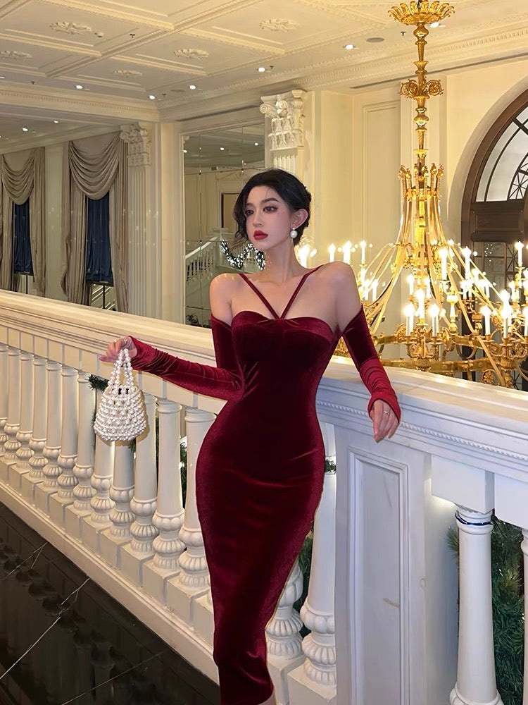 Classy Sheath Halter Neckline Burgundy Velvet Prom Dresses Birthday Outfits Evening Gown