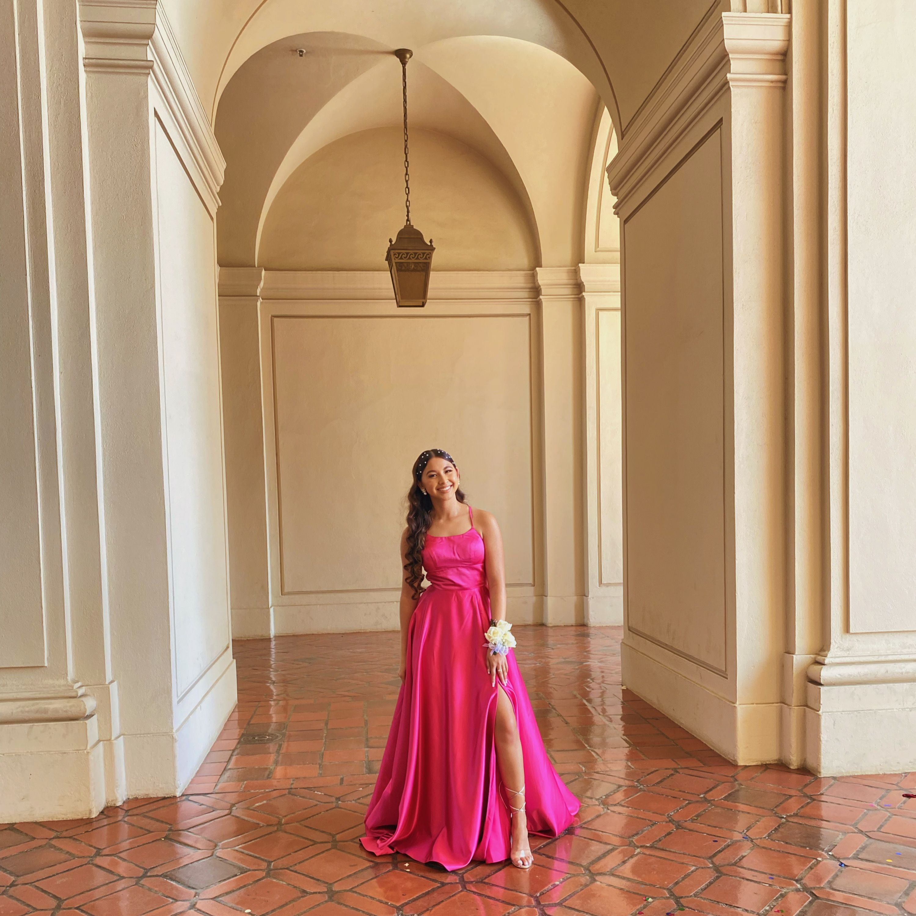 A-Line / Princess Scoop Neck Sweep Train Satin Prom Dress With Split Front