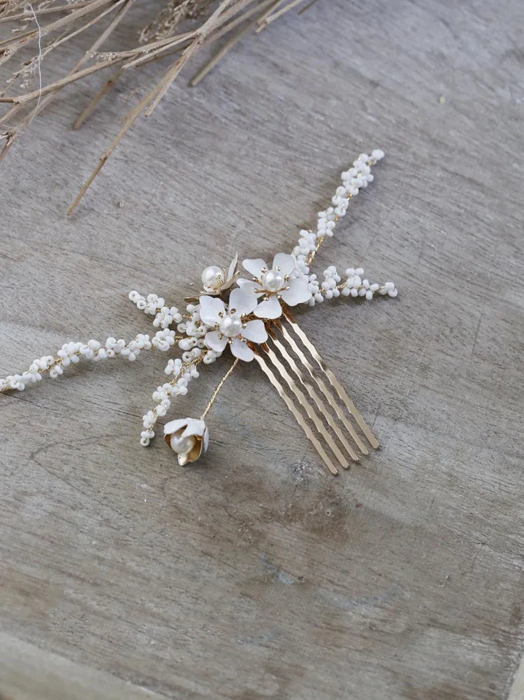 Wedding Accessories Gold Color Hairpins White Flower Head Pieces For Brides Bridesmaids Women Hair Combs Pin Clip Bridal Jewelry a small