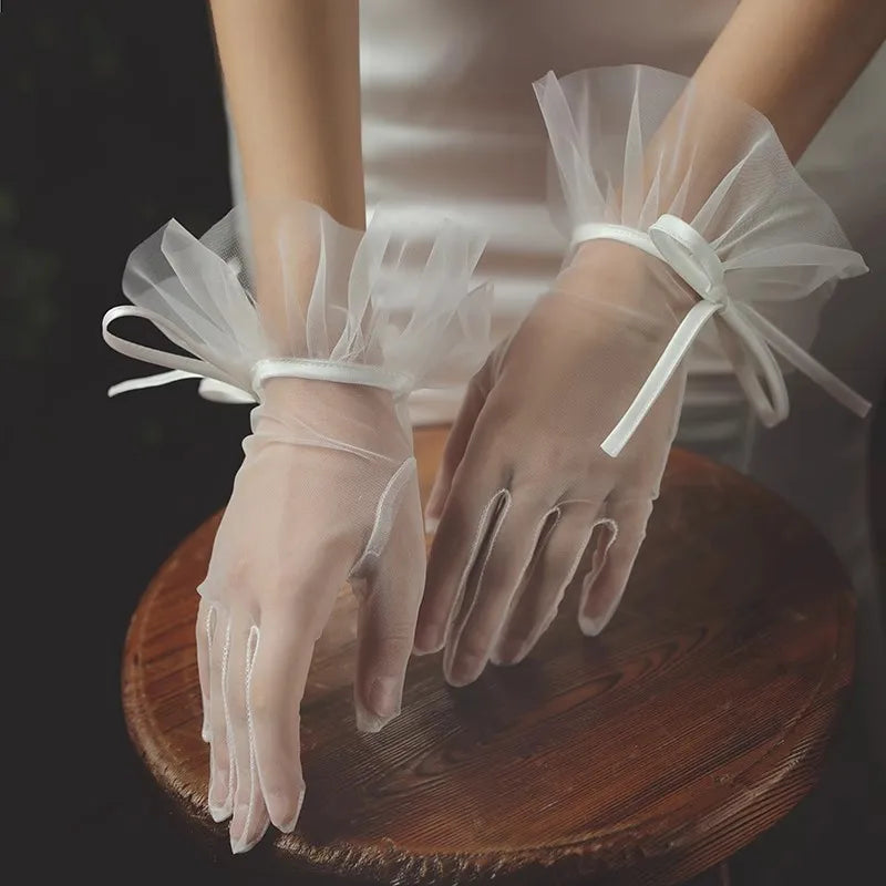 Lace Short Bridal Gloves White Wristband Wedding Glove For Women Girl Party Evening Dress Jewelry Brides Accessories a