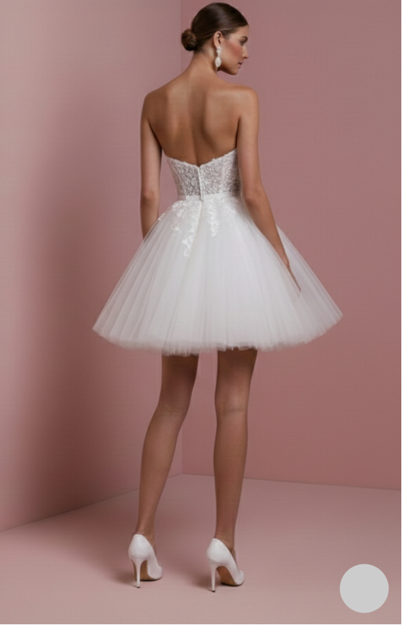 Short Romantic Tulle Wedding Dress Heart Neckline Princess