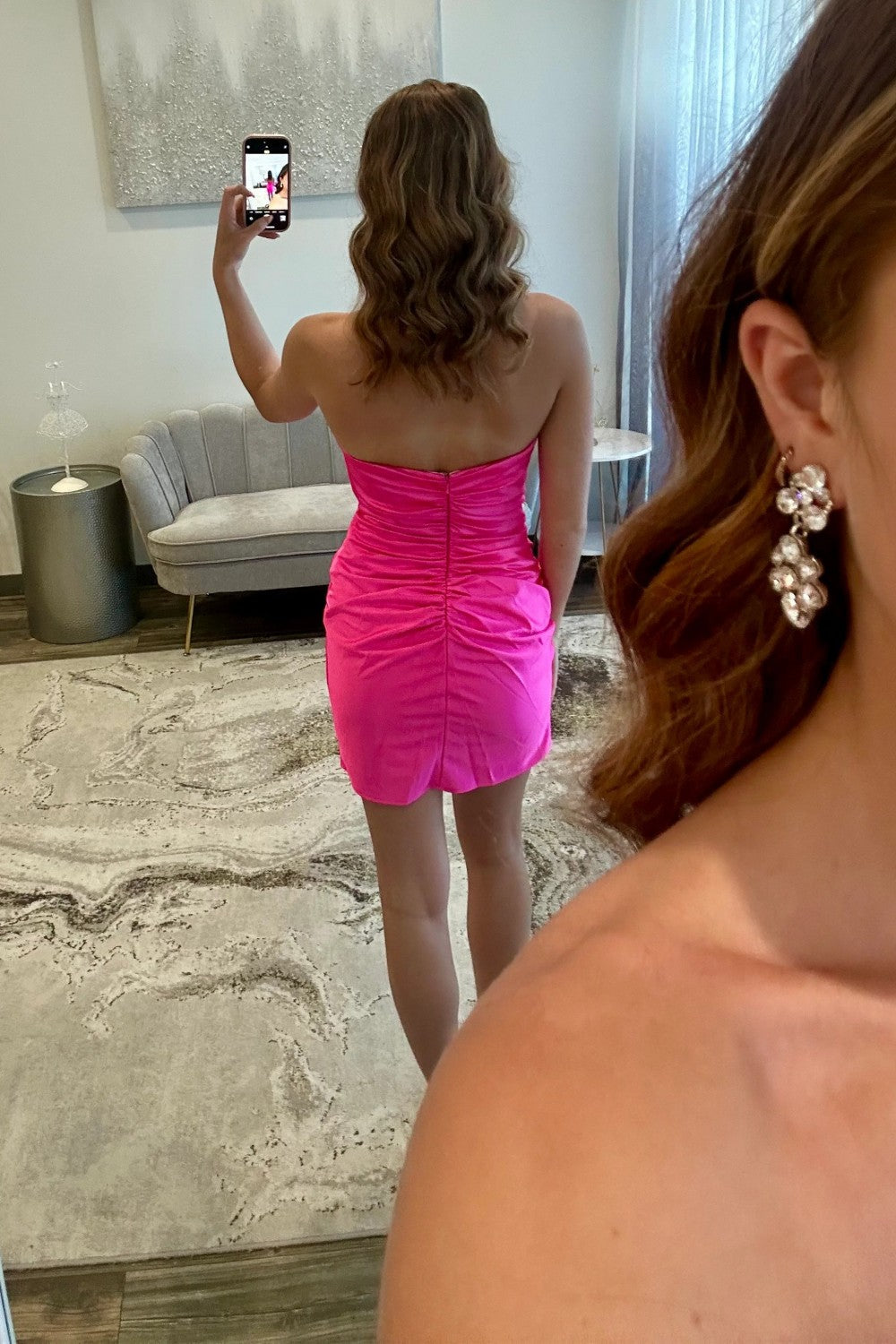 Modern Sheath Sweetheart Red Satin Short Homecoming Dress with Keyhole