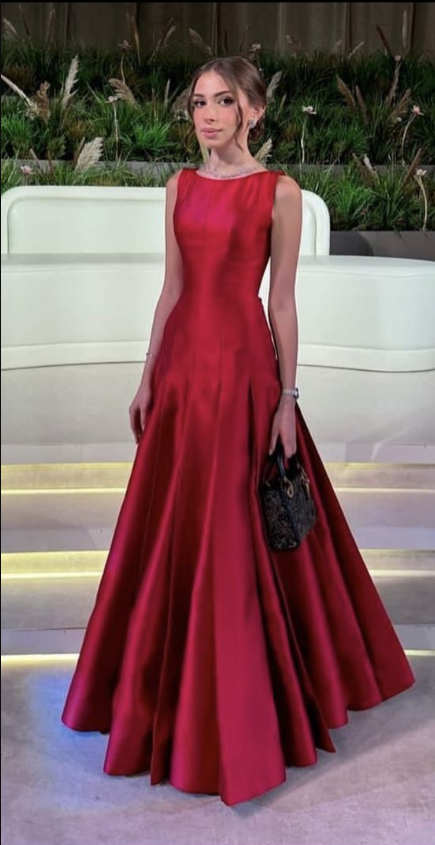 Elegant Sleeveless Red Satin Pleated Mermaid Long Wedding Guest Dress Evening Dress