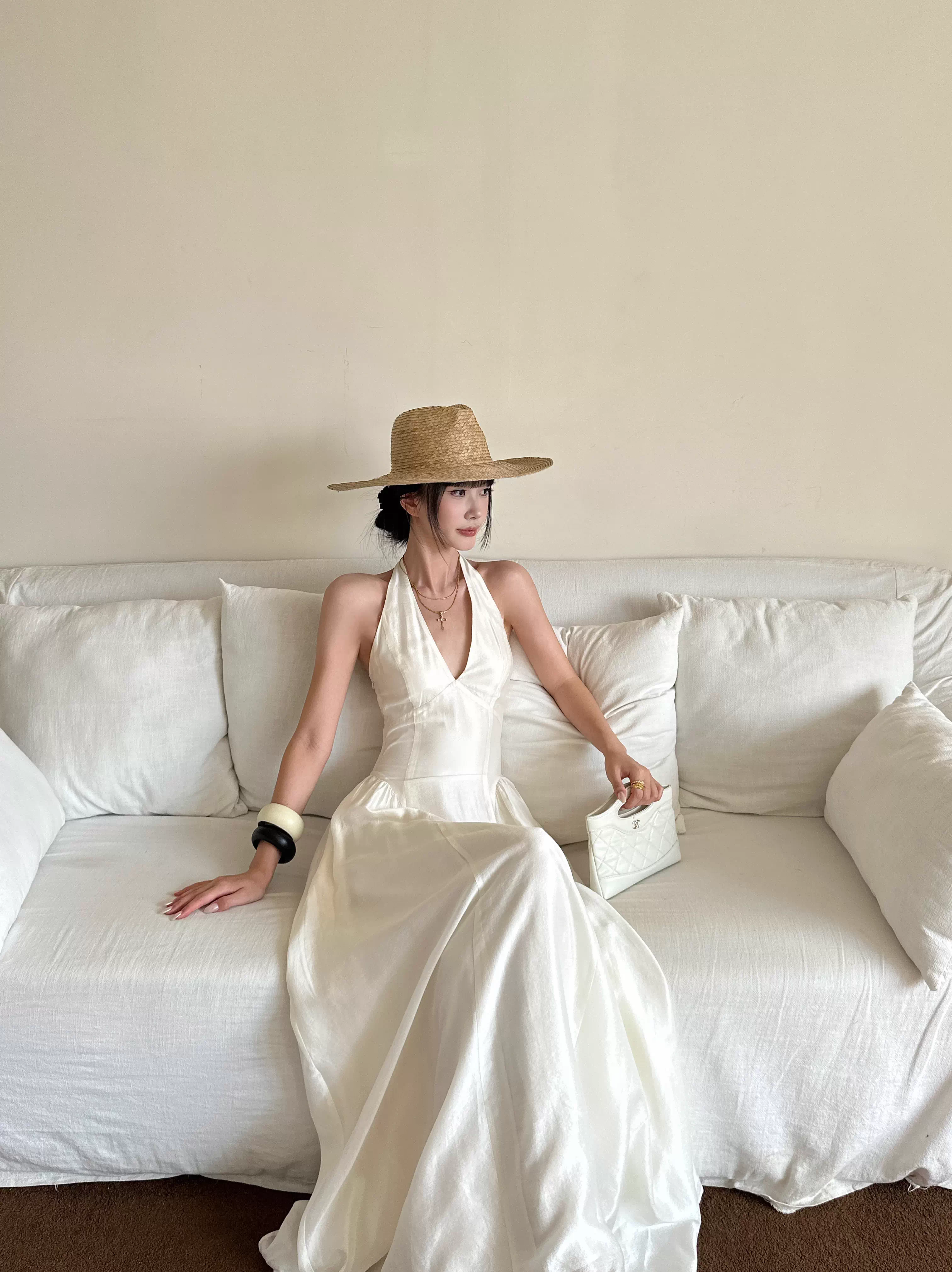 Sexy Halter V Neck White A Line Long Party Dress Formal Evening Gown