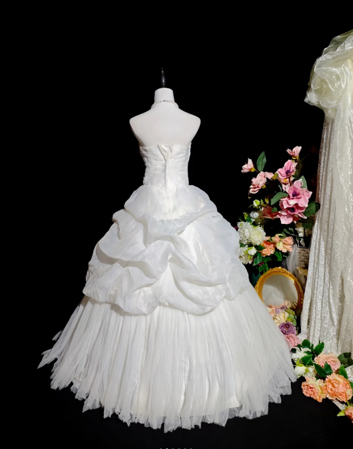 Pretty White Strapless Ball Gown Tulle Pleated Beaded Long Wedding Dress Bridal Dress