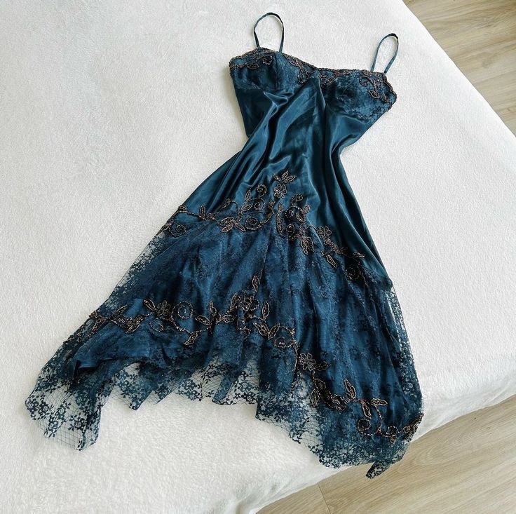 Classy Spaghetti Straps Satin Lace Beaded Birthday Outfits Navy Blue Short Homecoming Dress