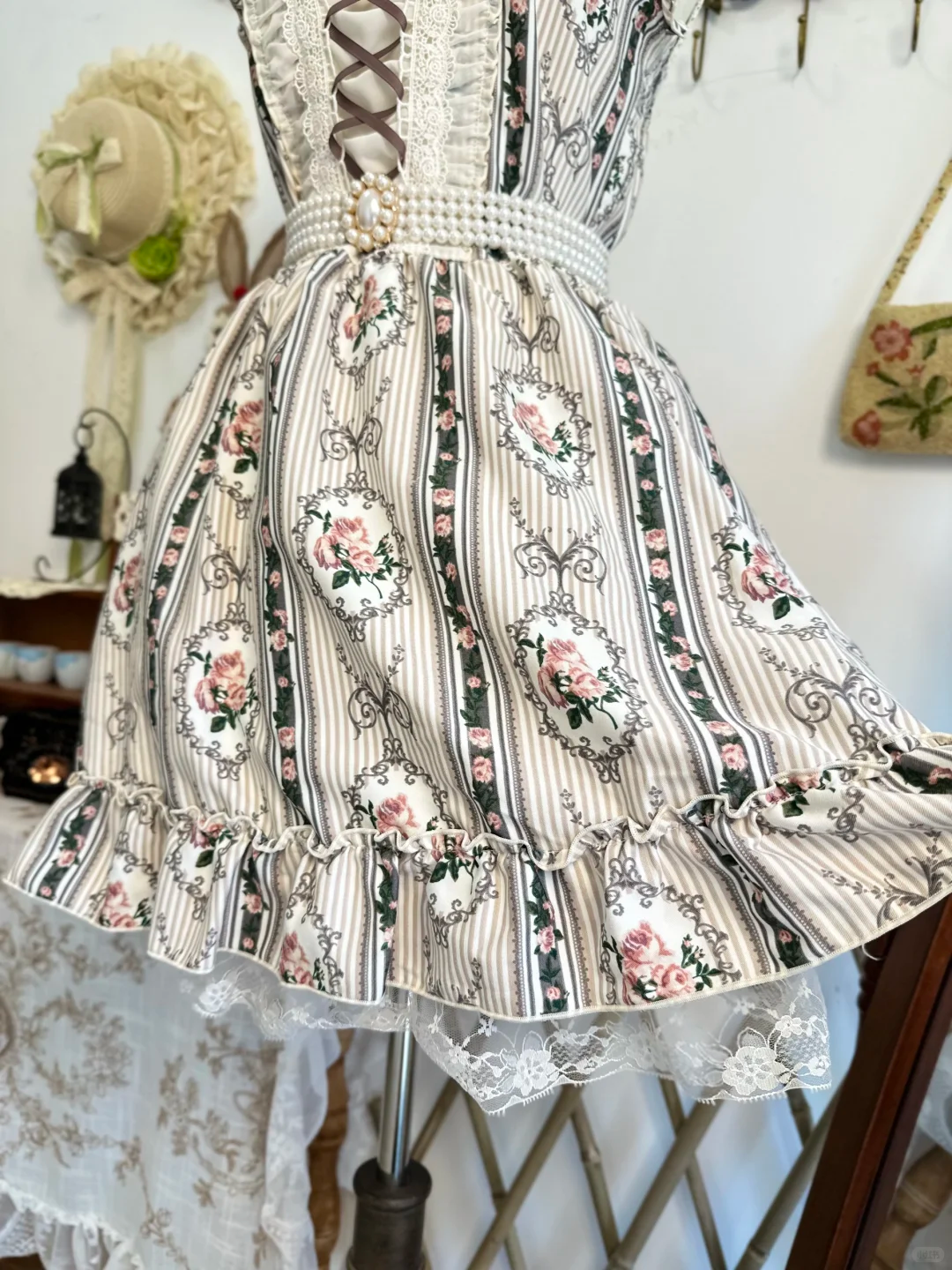 Unique Straps Satin Print Floral Lace Short Birthday Outfits Formal Graduation Homecoming Dress