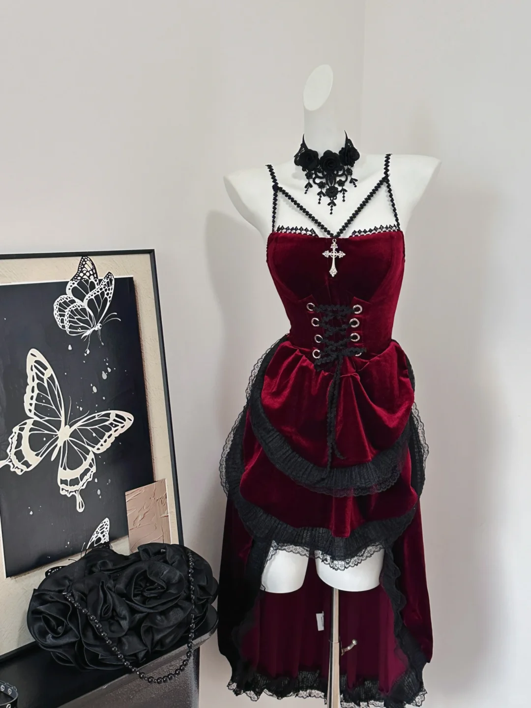 Elegant Burgundy Spaghetti Straps Velvet Lace 7th Grade Homecoming Dress Birthday Outfits
