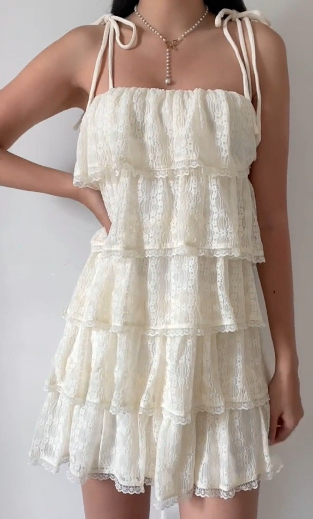 Classy Spaghetti Straps Off-White Lace Layered Short Graduation Homecoming Dress Formal Birthday Outfits