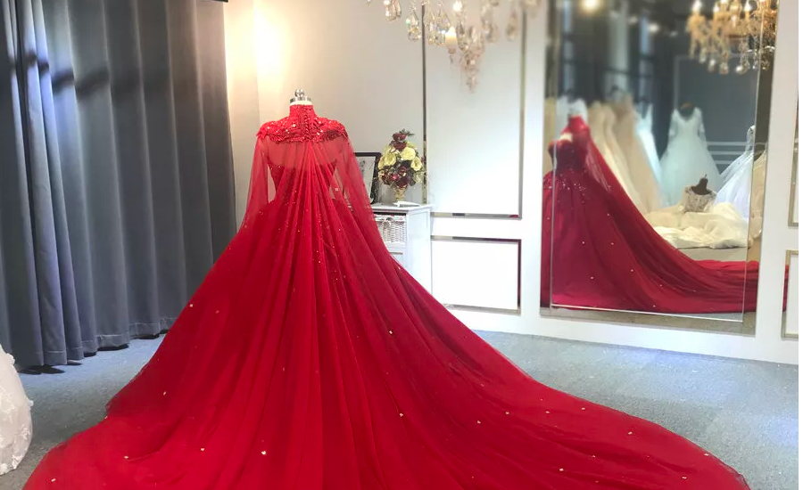 Red Ball Gown With Cape And Beads, Luxury Prom Dress