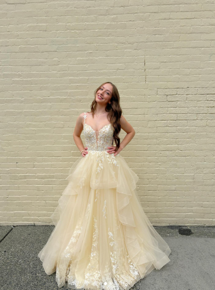 Pretty Yellow Spaghetti Straps Tulle Appliques Long Wedding Guest Dress Party Dress