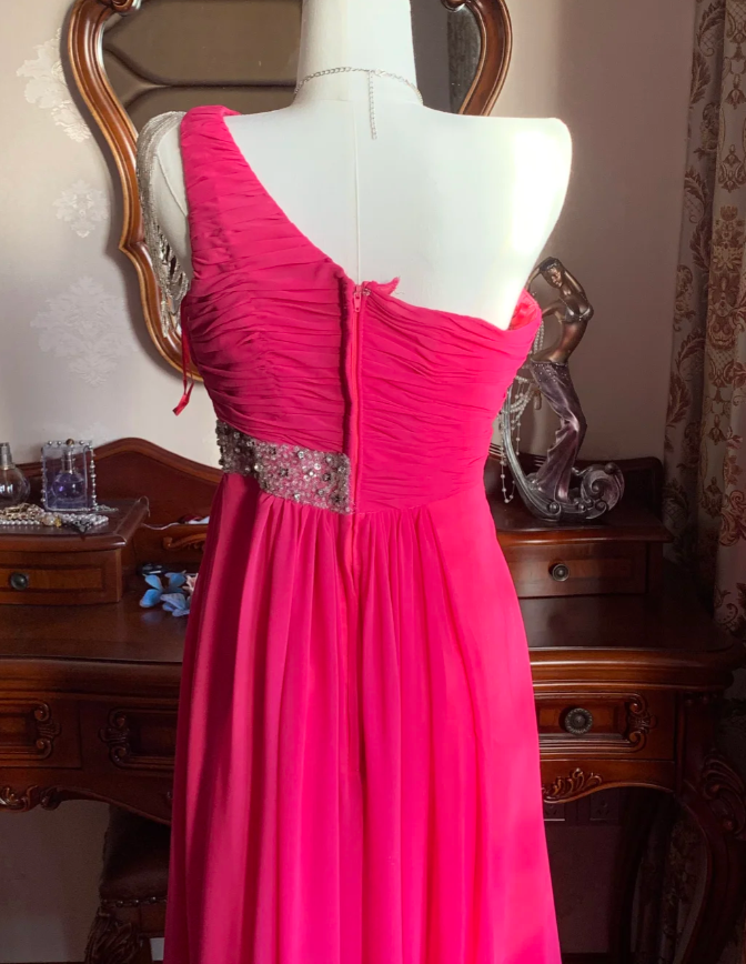 Pretty Rose Red One Shoulder Chiffon Pleated Beaded Evening Dress Long Wedding Guest Dress
