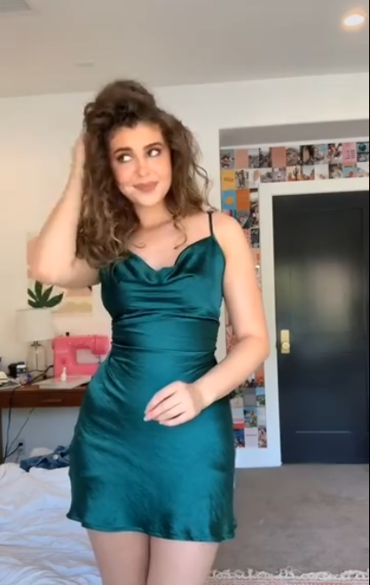 Simple Spaghetti Straps Green Satin Short Birthday Outfits Homecoming Dress