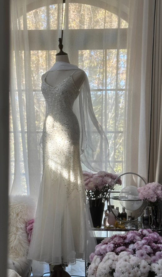 Shiny Spaghetti Straps White Chiffon Sequin Beaded Mermaid Long Wedding Guest Dress Party Dress