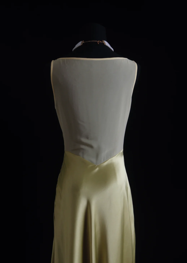 Chic Yellow Sleeveless Satin Long Wedding Guest Dress Party Dress