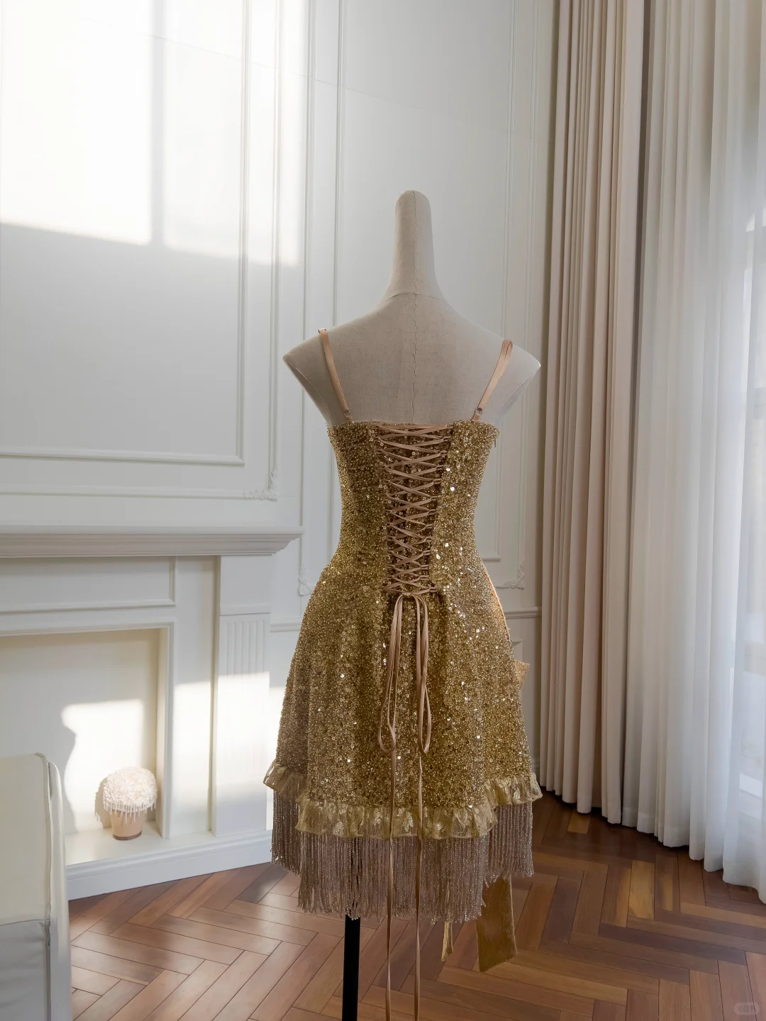Sparkly Gold Sequin Sheath Cocktail Dress Short Graduation Homecoming Dress
