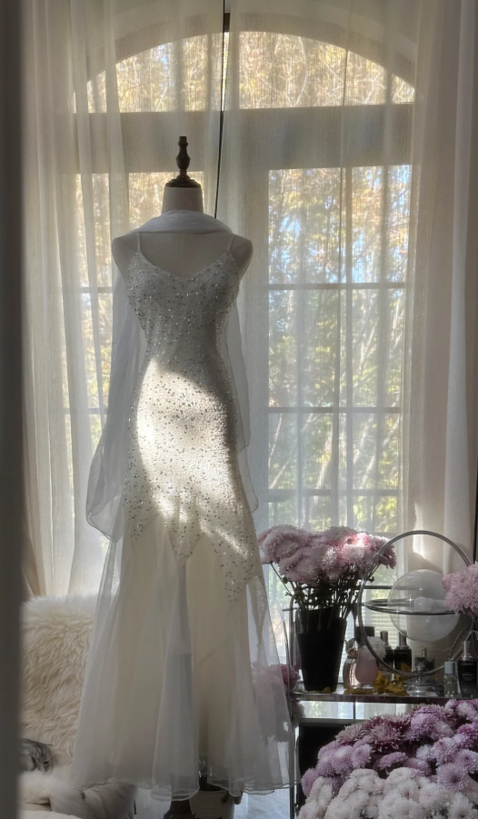Shiny Spaghetti Straps White Chiffon Sequin Beaded Mermaid Long Wedding Guest Dress Party Dress