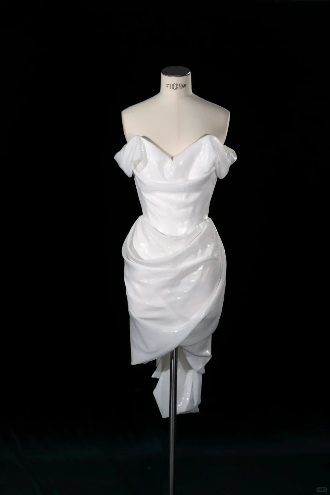 Elegant Off The Shoulder Sequin Sheath Birthday Outfits White Homecoming Dress