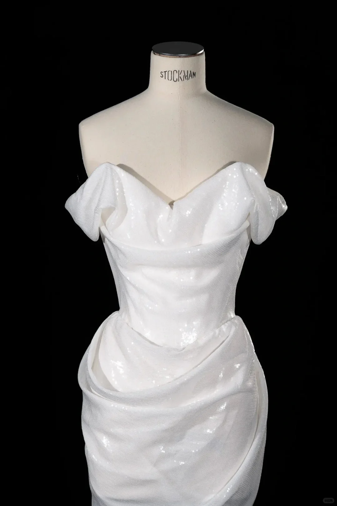 Elegant Off The Shoulder Sequin Sheath Birthday Outfits White Homecoming Dress
