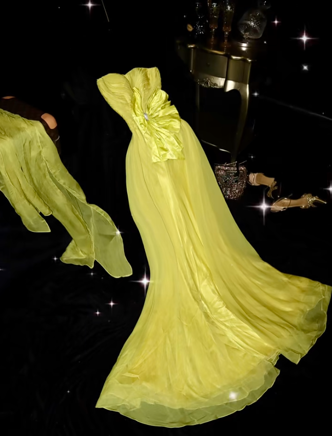 Sweet Strapless Yellow Satin Chiffon Pleated Mermaid Evening Dress Long Party Dress