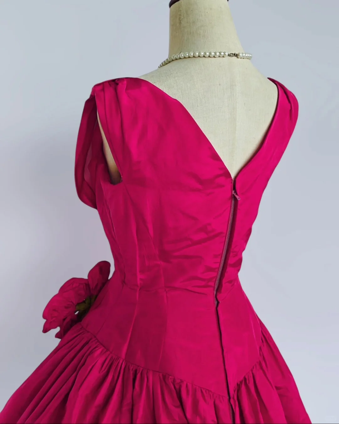 Vintage Hot Pink Satin A Line Graduation Homecoming Dress V Neck Short Party Dress With Flowers