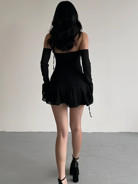 Sexy Halter Neck Off The Shoulder Black Sheath Cocktail Dress Short Party Dress Homecoming Dress