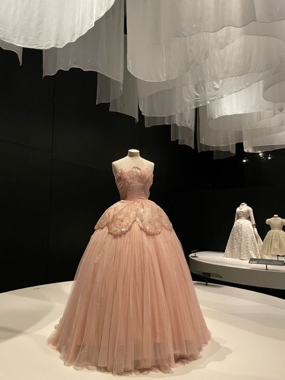 Pink Sweetheart Layered Tulle Lace Ball Gown Prom Dress