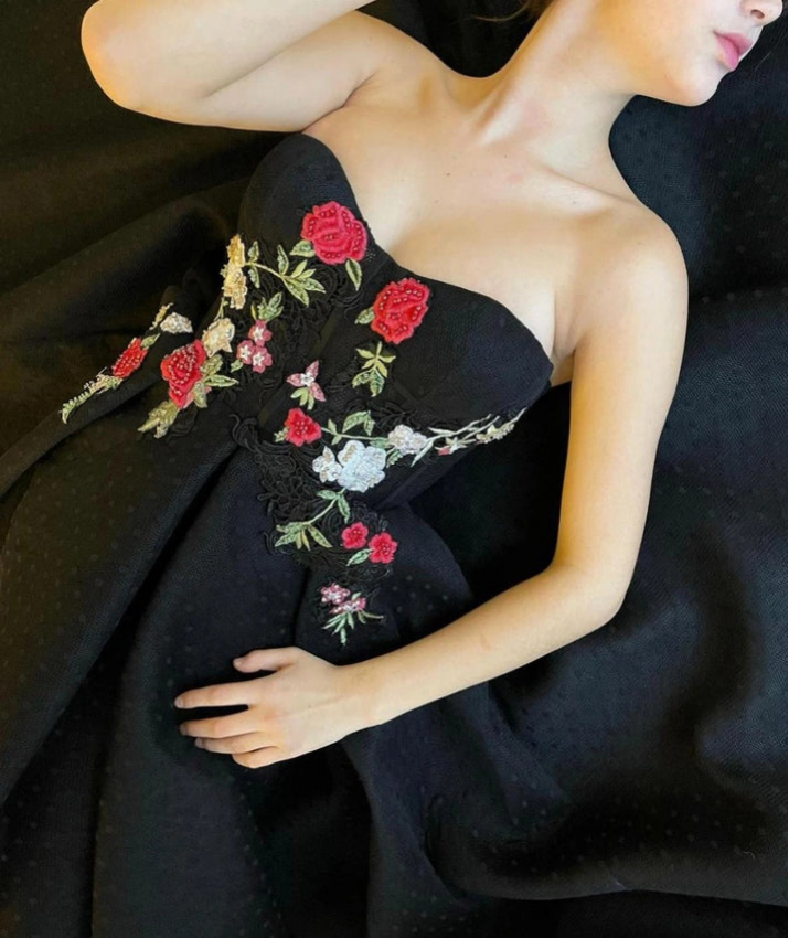 Black Polka Dot Tulle A Collection Evening Gown Colorful Floral Lace Velvet Spaghetti Straps Strap Pockets Ankle Length Dress