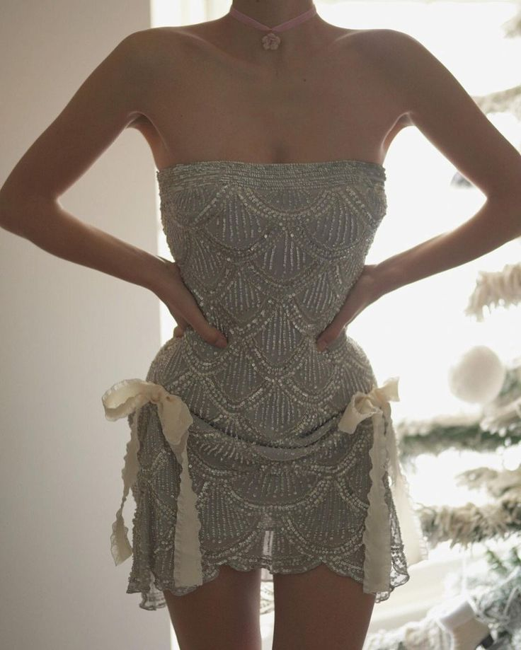 Vintage Strapless Sequin Beaded Cocktail Dress Champagne Sheath Grade Homecoming Dress Birthday Outfits