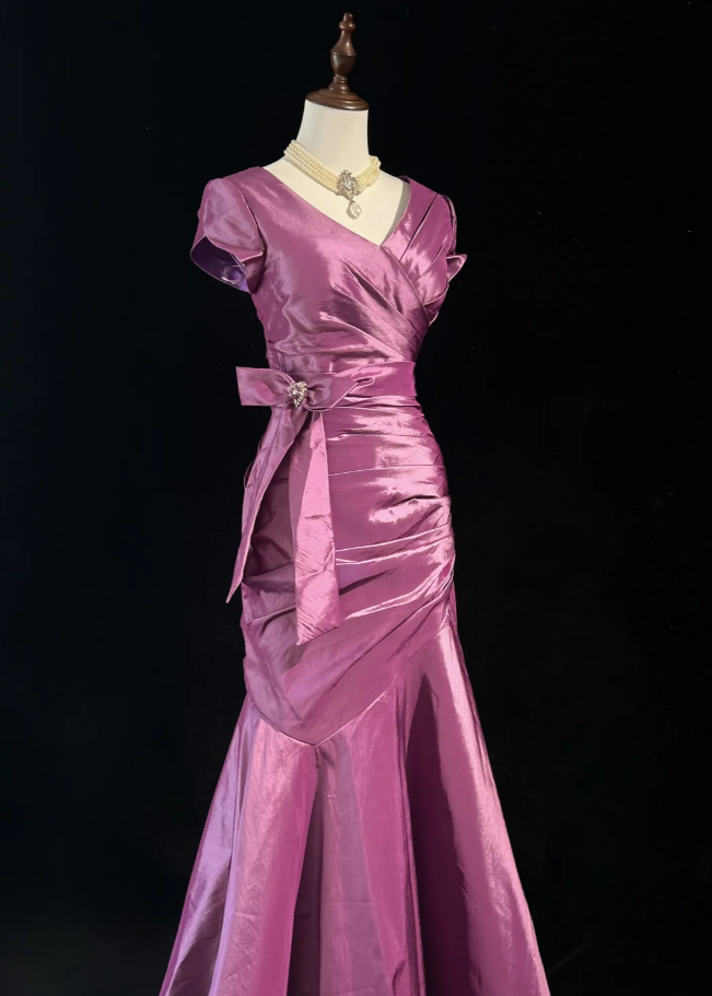 Elegant Purple V Neck Satin Pleated Mermaid Long Evening Dress Birthday Prom Dresses