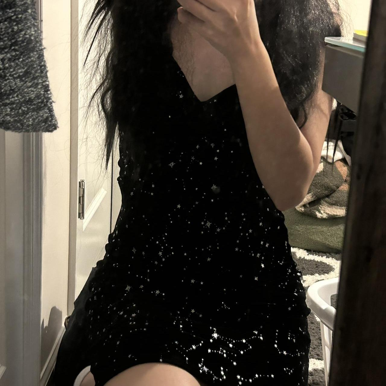 Chic Spaghetti Straps Black Sequin Homecoming Dress Sheath Short Cocktail Dress