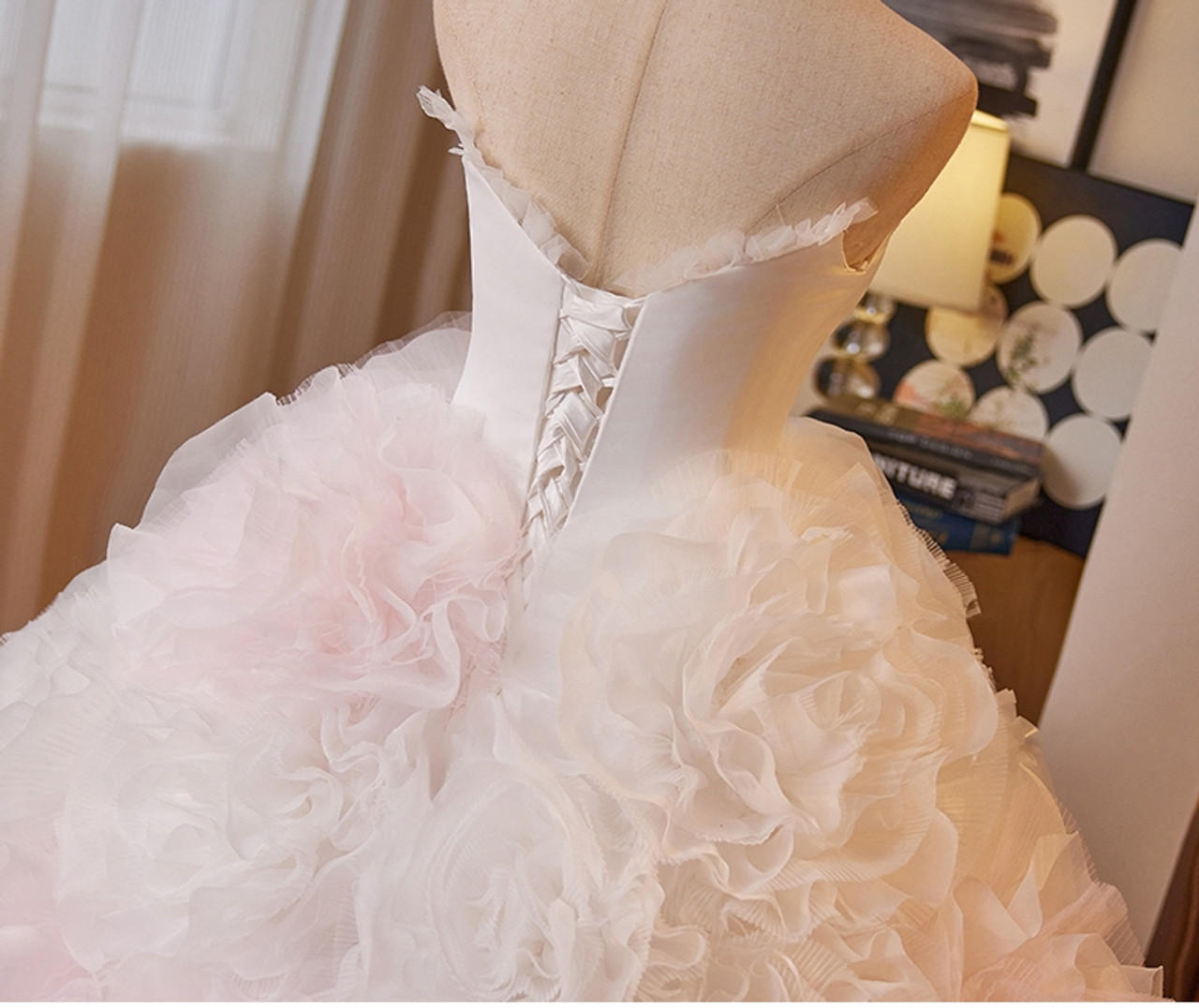 Gorgeous Tulle Rose Flower Strapless Quinceanera Dress Sweet 16 Ball Gown