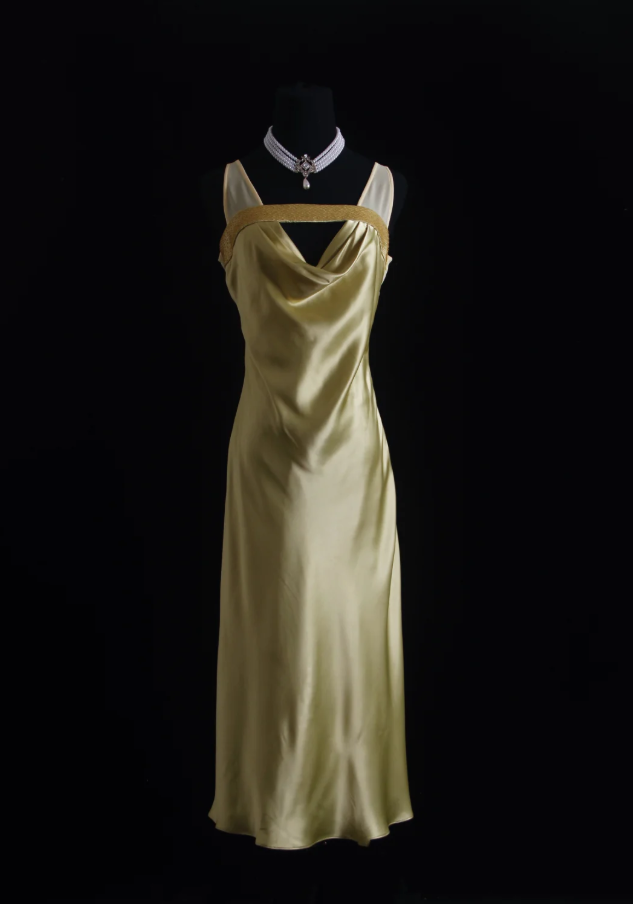 Chic Yellow Sleeveless Satin Long Wedding Guest Dress Party Dress