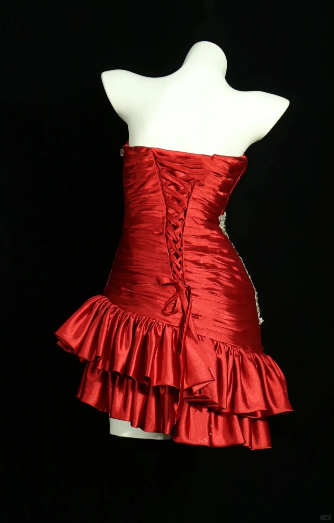 Vintage Strapless Red Satin Pleated Cocktail Dress Short Homecoming Dress Birthday Outfits