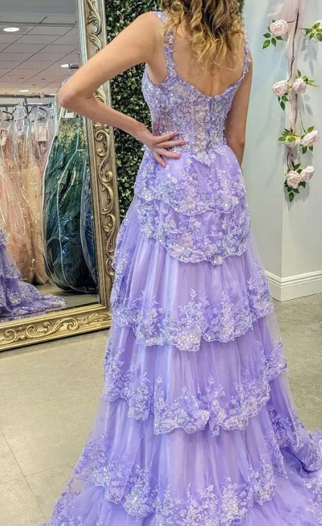 Charming Tulle Appliques Tiered Ruffles Long Prom Dress Slit Party Evening Gown