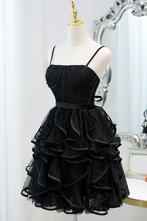 Sequins Spaghetti Straps Tulle Short Homecoming Dresses