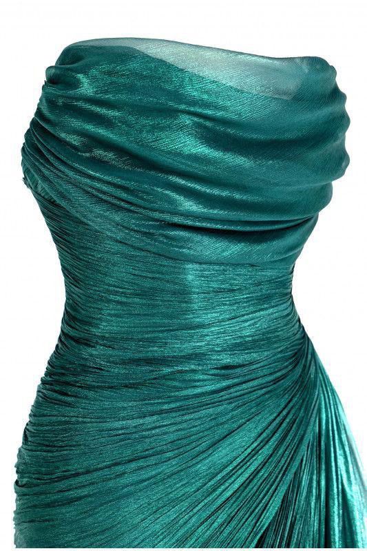Unique Green Strapless Tulle Ruched Evening Gown Long Party Prom Dress