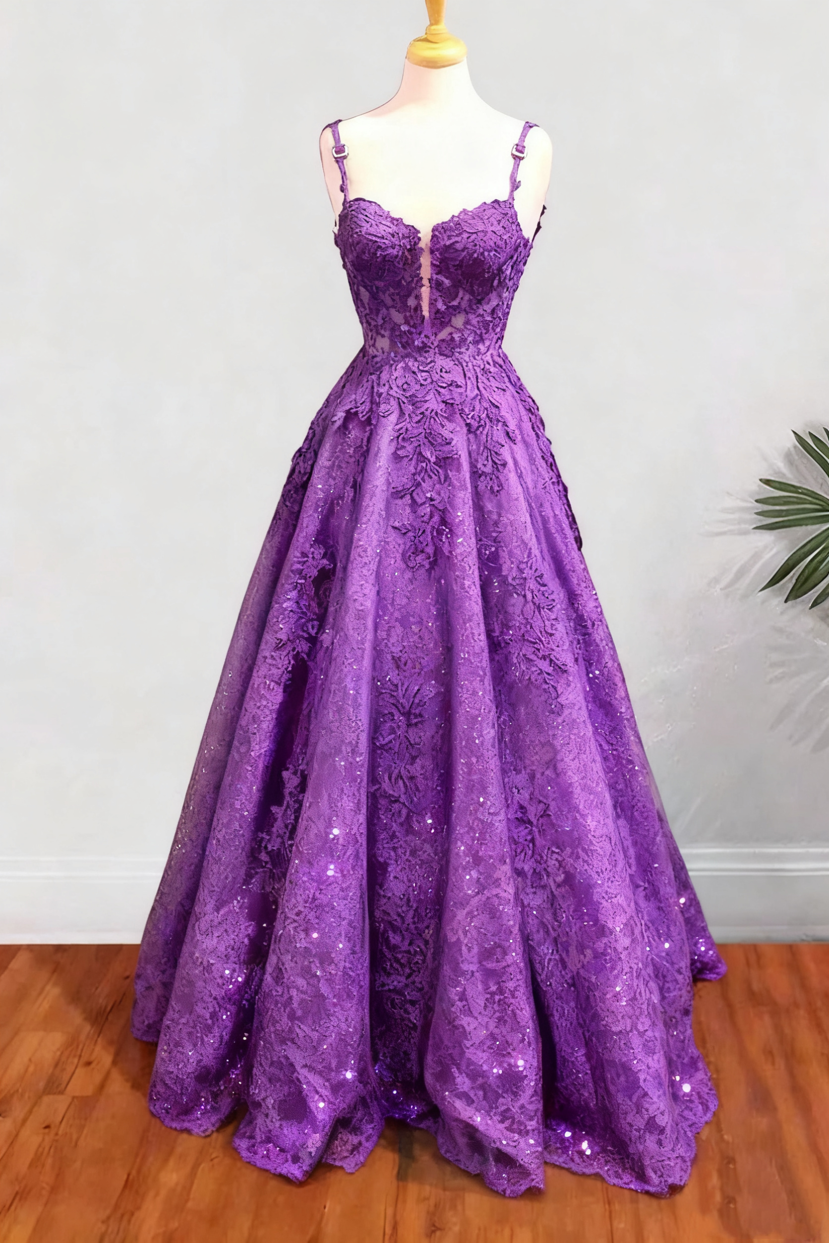 A-line Spaghetti Straps Long/Floor-Length Tulle Prom Dress With Beading Glitter Appliqued