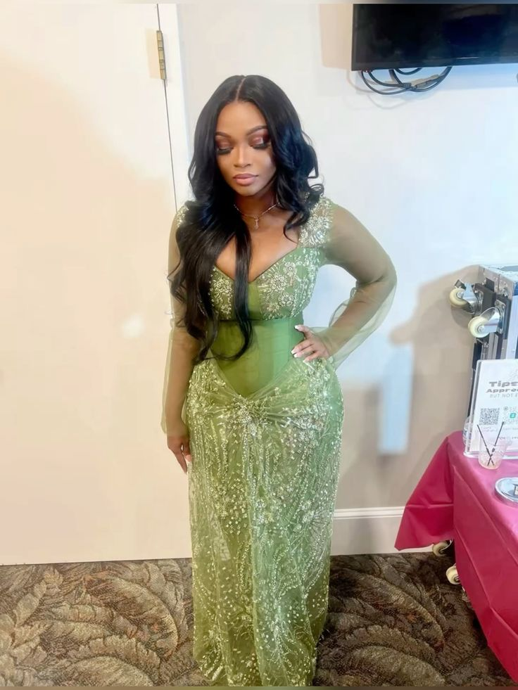 Green Lace Prom Dress With Long Sleeves Sexy Formal Party Dress Birthday Outfit