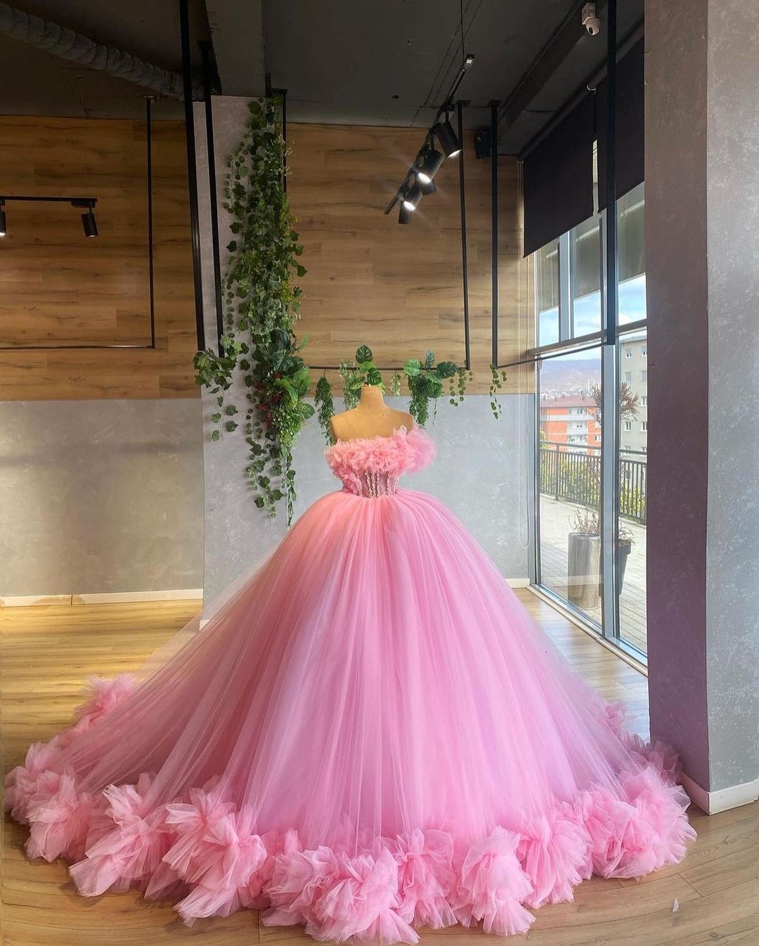 Tiered Ruffles Ball Gown Women Light Pink Tulle Party Dress Elegant Long Prom Dress Sweet 16 Dress